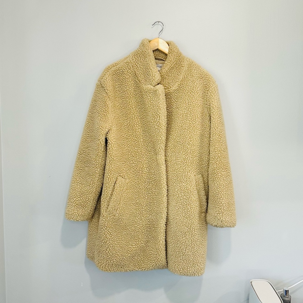 H&M Teddy Coat - Picture 2 of 14